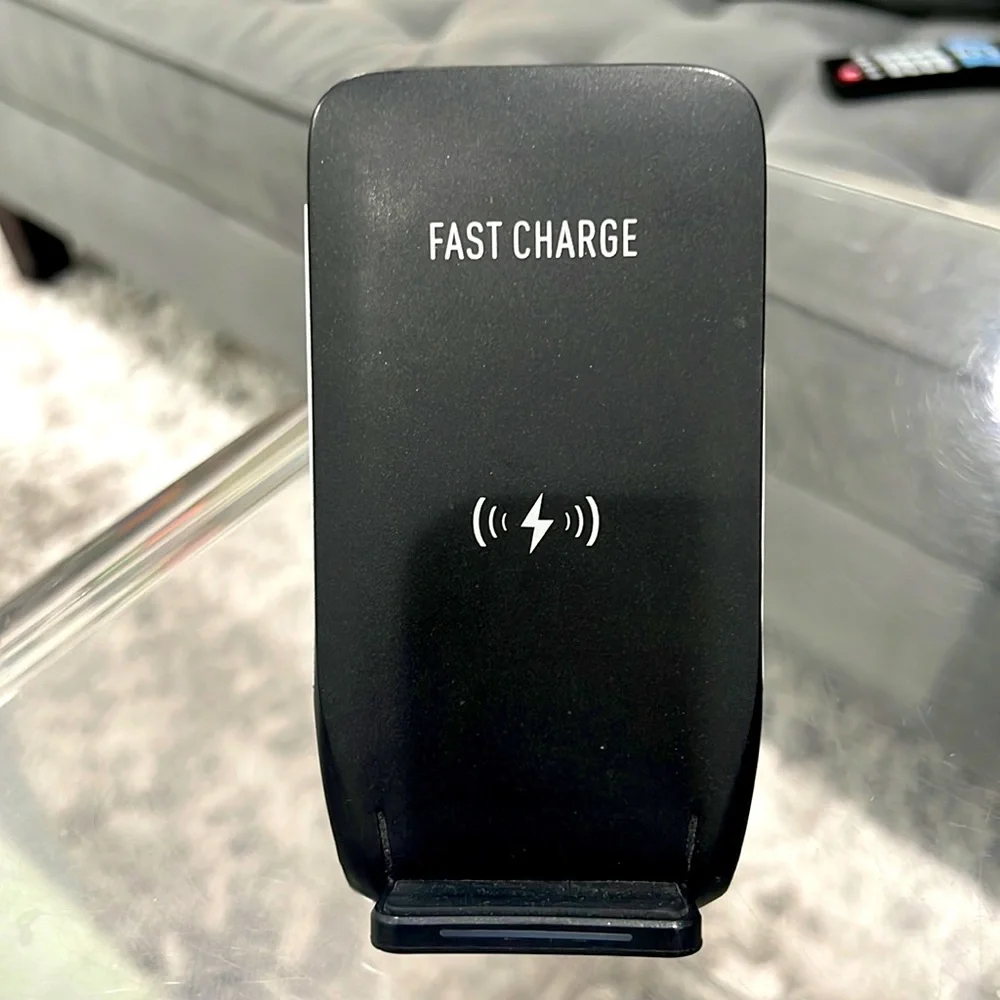 Samsung Galaxy Qi wireless charger fast wireless charger